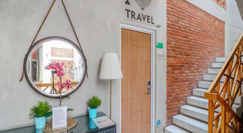 Hotel The Batik Bed And Coffee Bandung Exterior foto